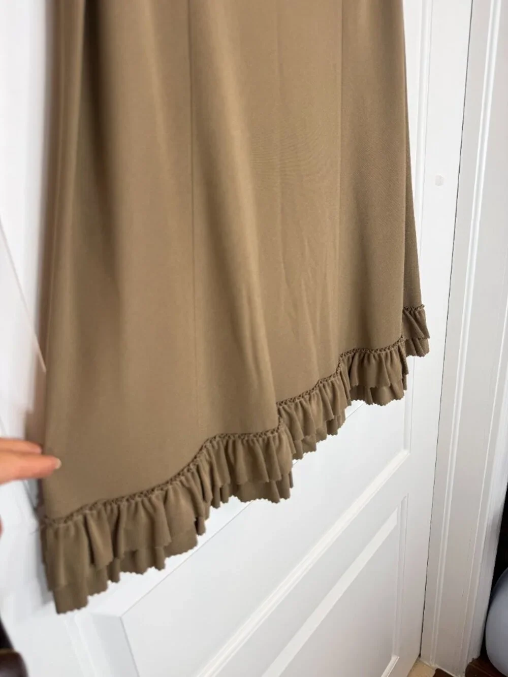 DKNY Brown Taupe Ruffle Hem Skirt Size Small Side Zip